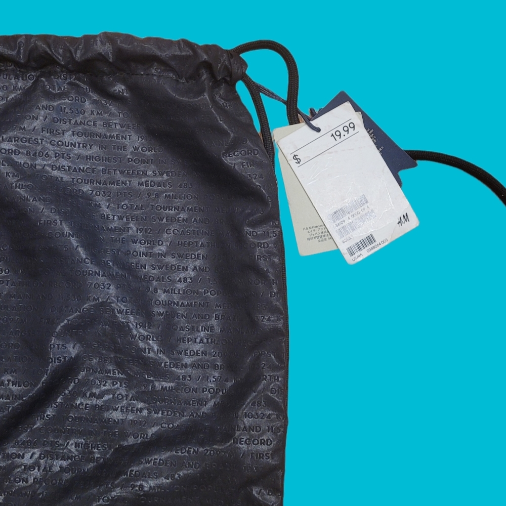 H&M Unisex Drawstring Backpack - Picture 4 of 11